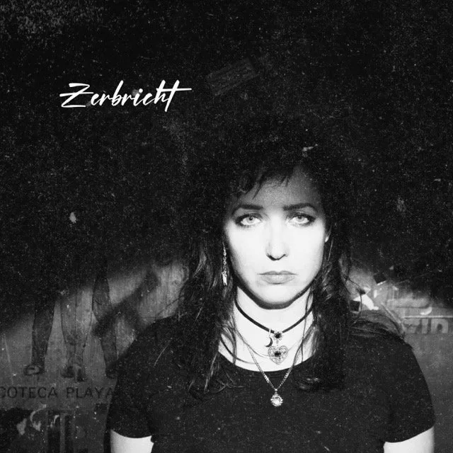 Rika Bender – Zerbricht
